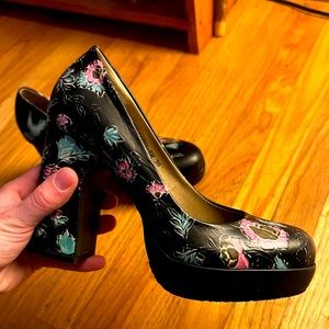 L’Artiste Spring Step pumps